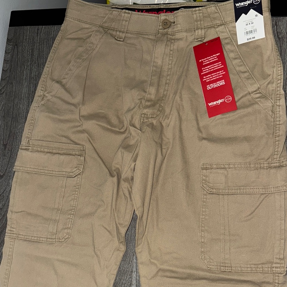Wrangler Men's Tan Cargo Pants
